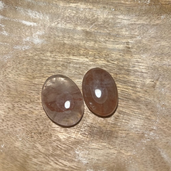 Natural Red Hematoid Quartz Cabochon Stones - Picture 3 of 7